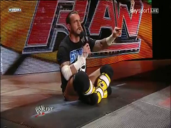 CM Punk - 27.06.11 3
