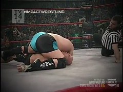 Samoa Joe 17.05.12 3