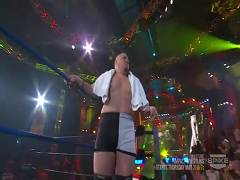 Samoa Joe 17.05.12 3
