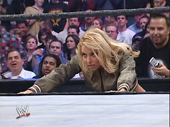Trish Stratus (1)
