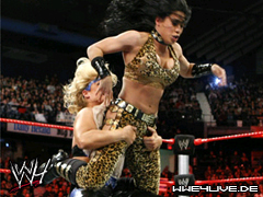 Beth Phoenix-19.01.09 6