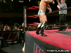 Davey Richards-26.06.11 3 4