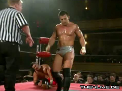 Davey Richards-26.06.11 3 7